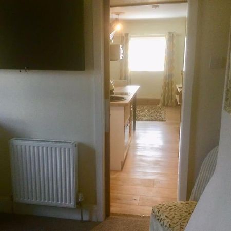 ラドローHenwick House Beautiful Flat,Private Parking, Short Walk To Townアパートメント エクステリア 写真