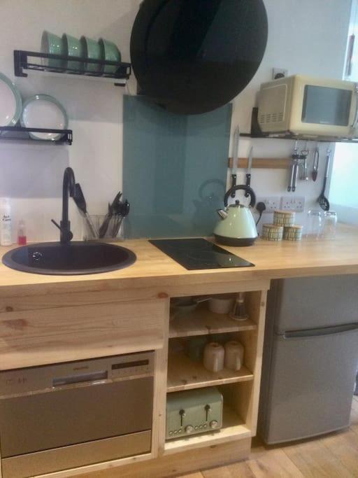ラドローHenwick House Beautiful Flat,Private Parking, Short Walk To Townアパートメント エクステリア 写真